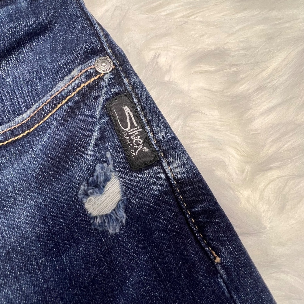 🚫👖|•SILVER JEANS•| Avery Skinny Jeans Size 31👖 - Picture 6 of 10